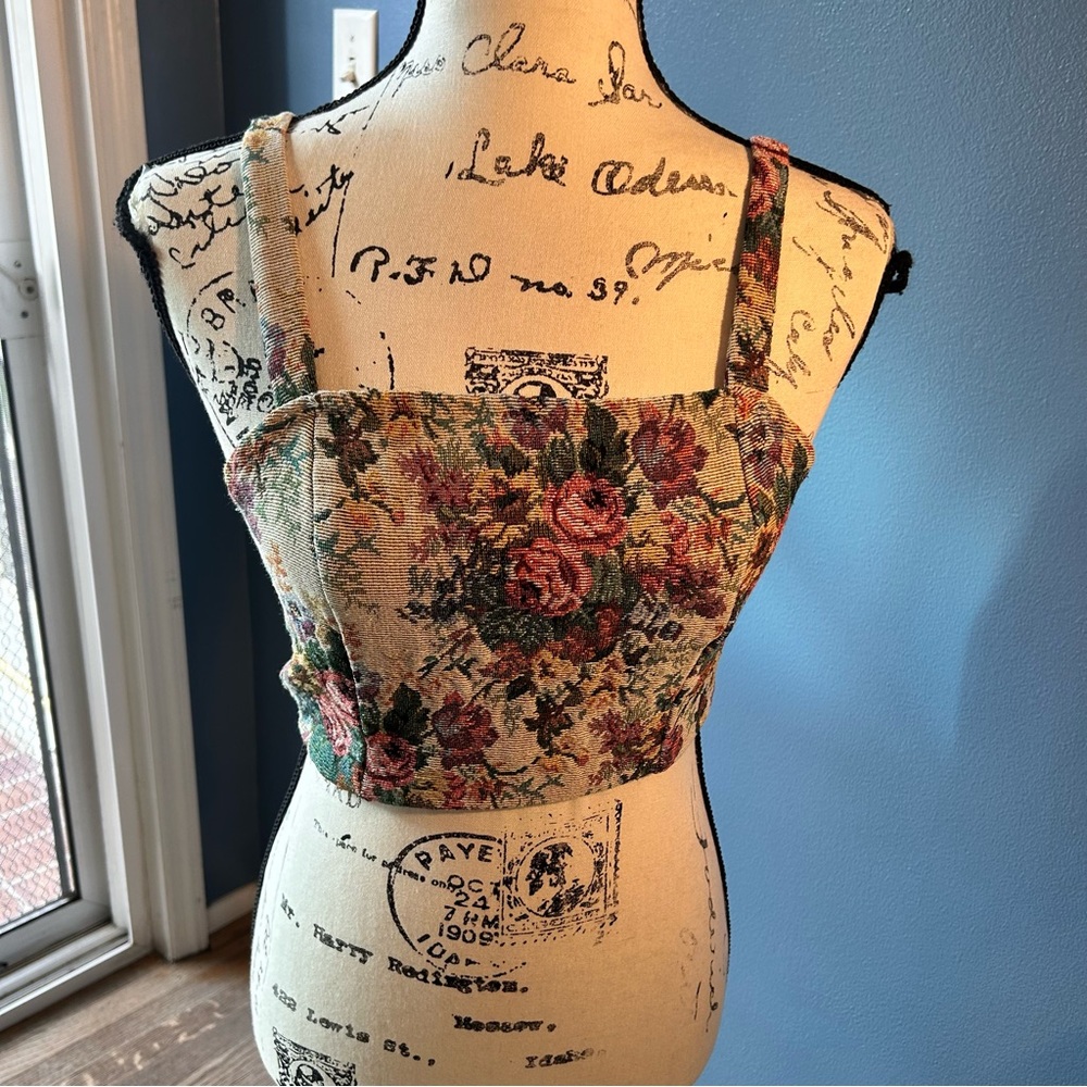 Say anything Floral Tapestry Crop Top